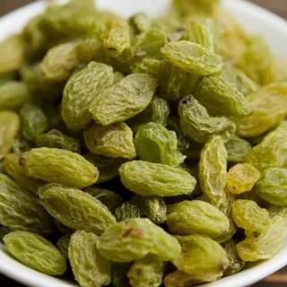 کشمش سبز ممتاز طعم‌ دار و پر انرژی